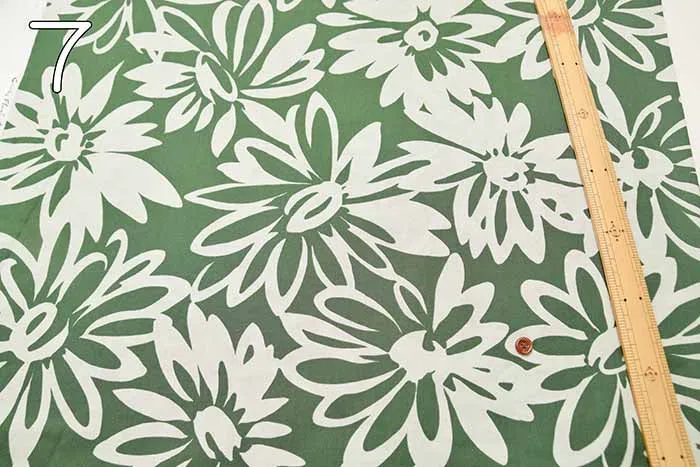 Cotton Scare Printed Fabric Bicolor Chic Flower