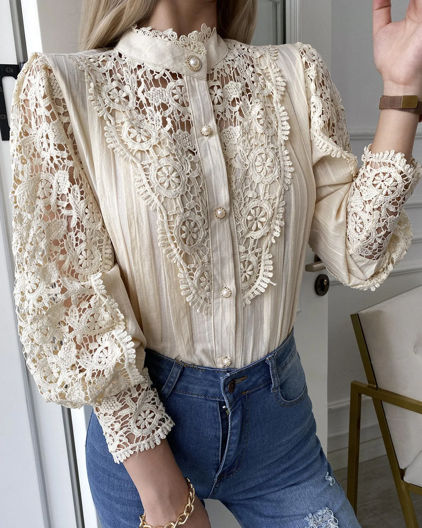 Guipure Lace Lantern Sleeve Button Design Top