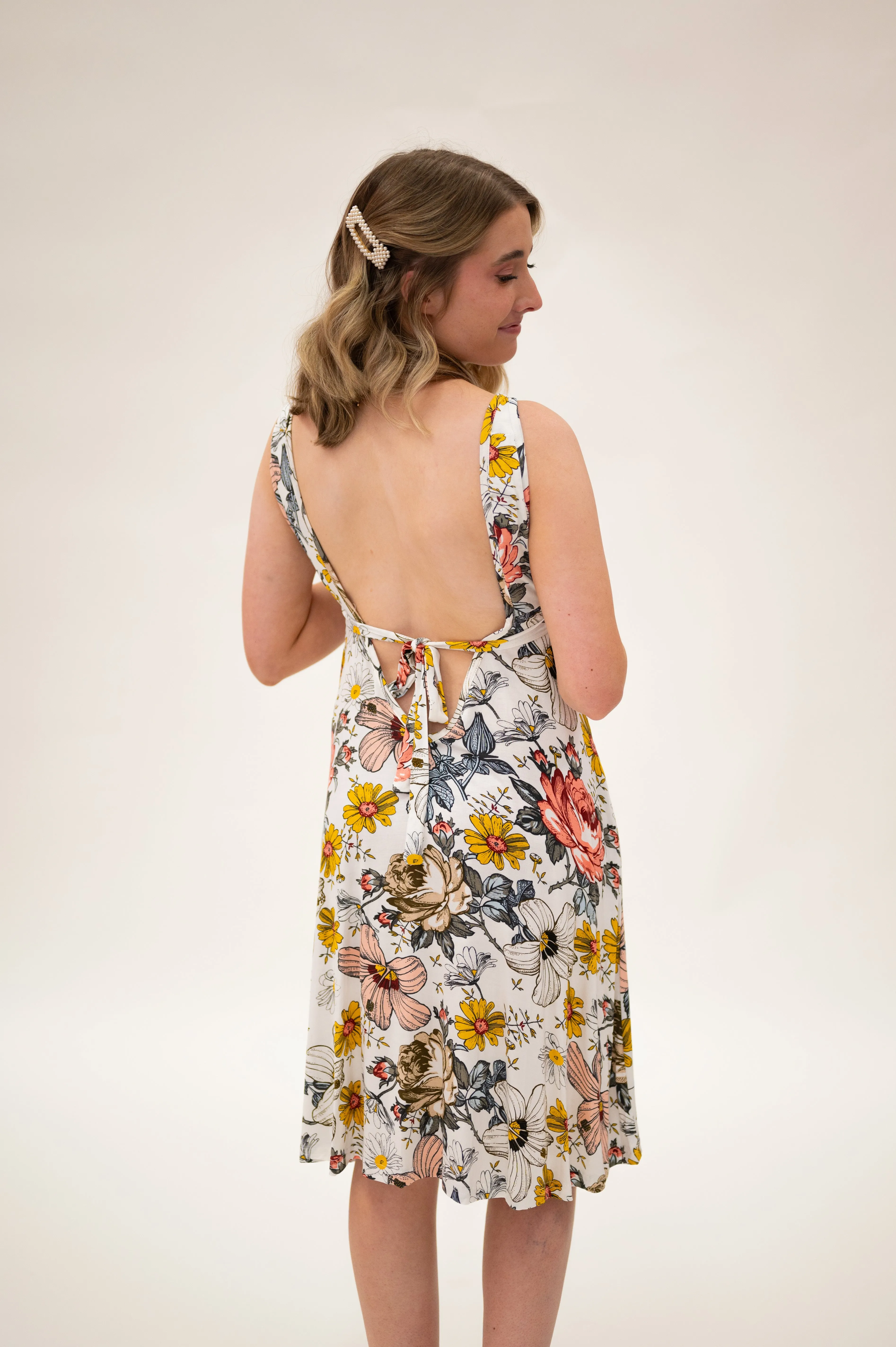 Juliet Labor & Postpartum Gown in Vintage Floral