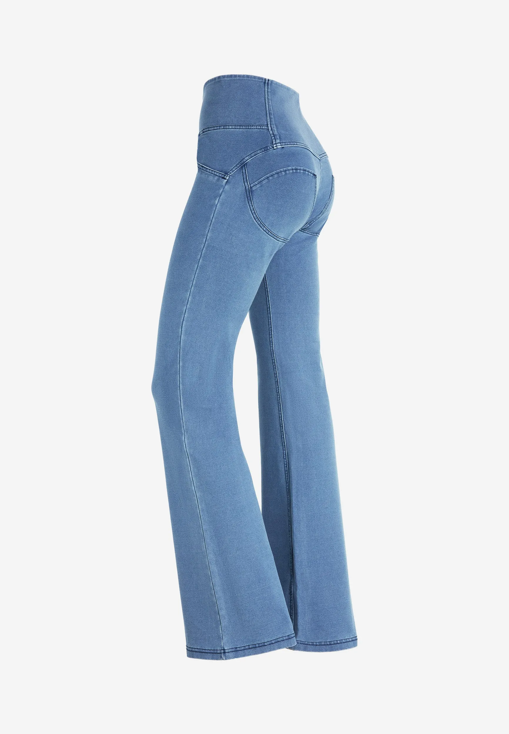 (WRUP11BHC002ORG-J4Y) Blauwe WR.UP® Flared Jeans met een Hoge Taille en Knoopsluiting